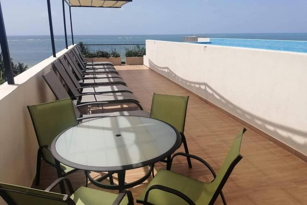 Modern 1 Bedroom Suite By Beach Great Location! 푸에르토 모렐로스 외부 사진