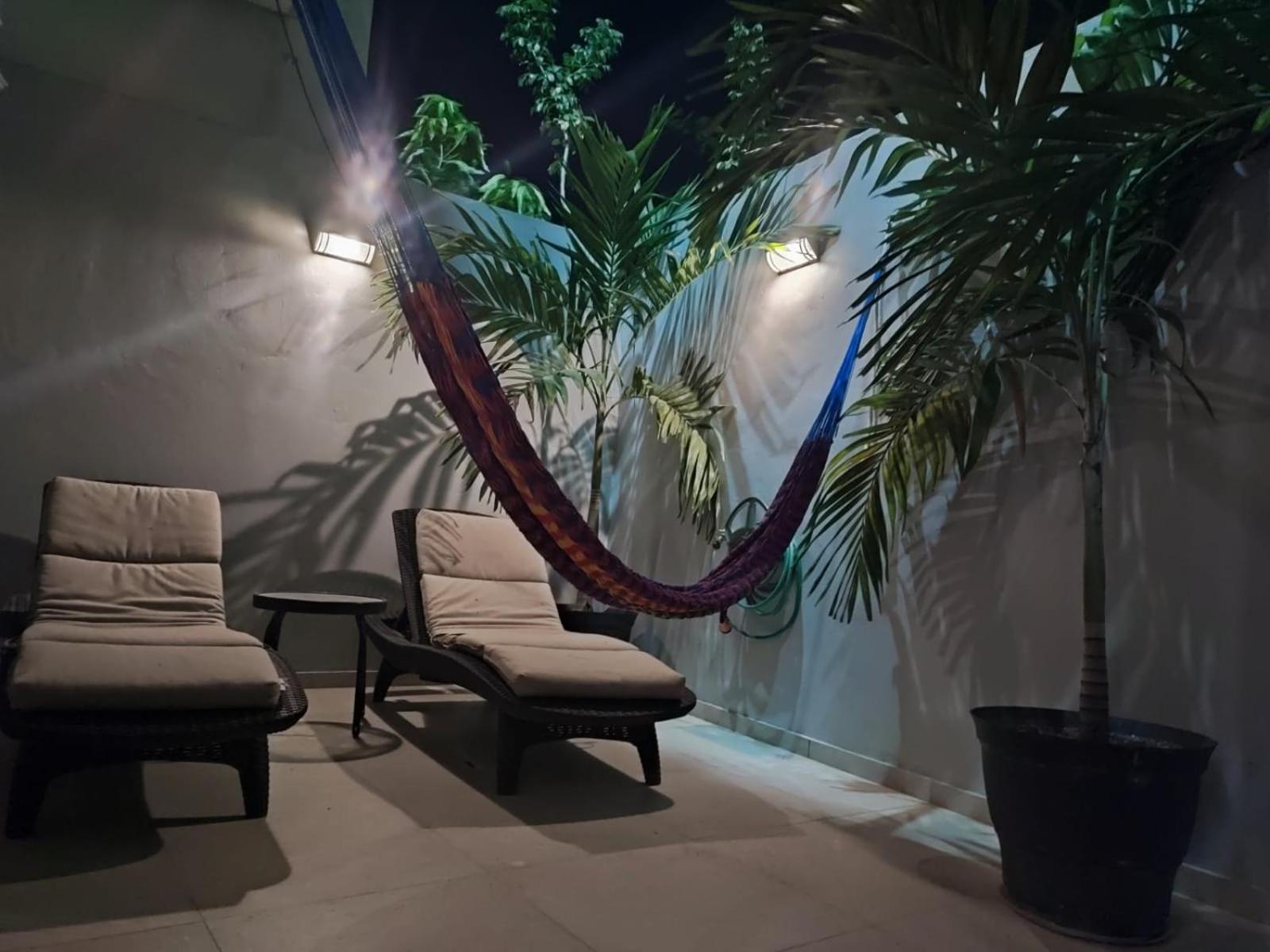 Modern 1 Bedroom Suite By Beach Great Location! 푸에르토 모렐로스 외부 사진