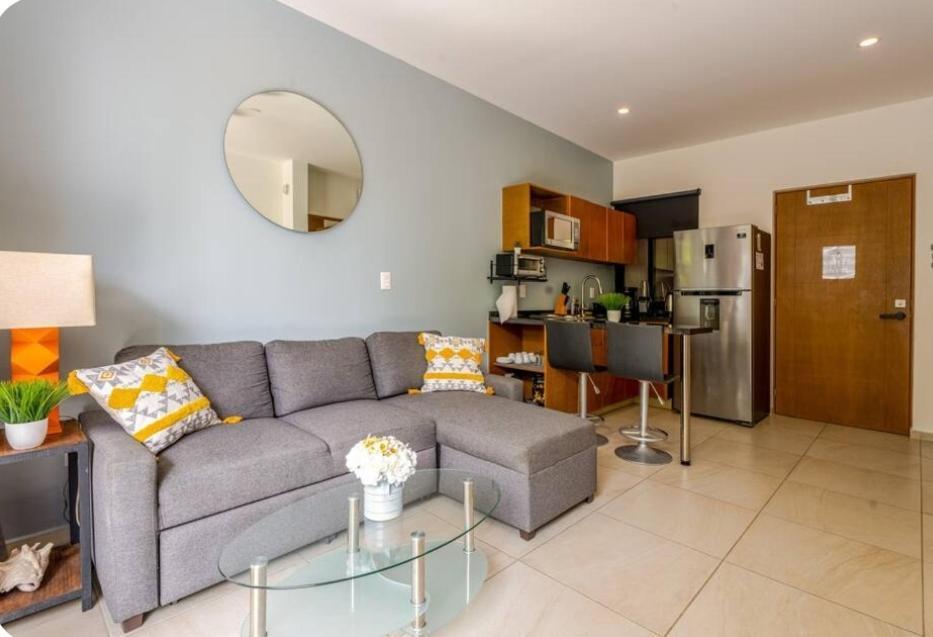 Modern 1 Bedroom Suite By Beach Great Location! 푸에르토 모렐로스 외부 사진