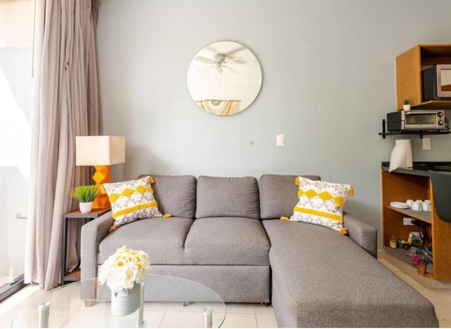 Modern 1 Bedroom Suite By Beach Great Location! 푸에르토 모렐로스 외부 사진