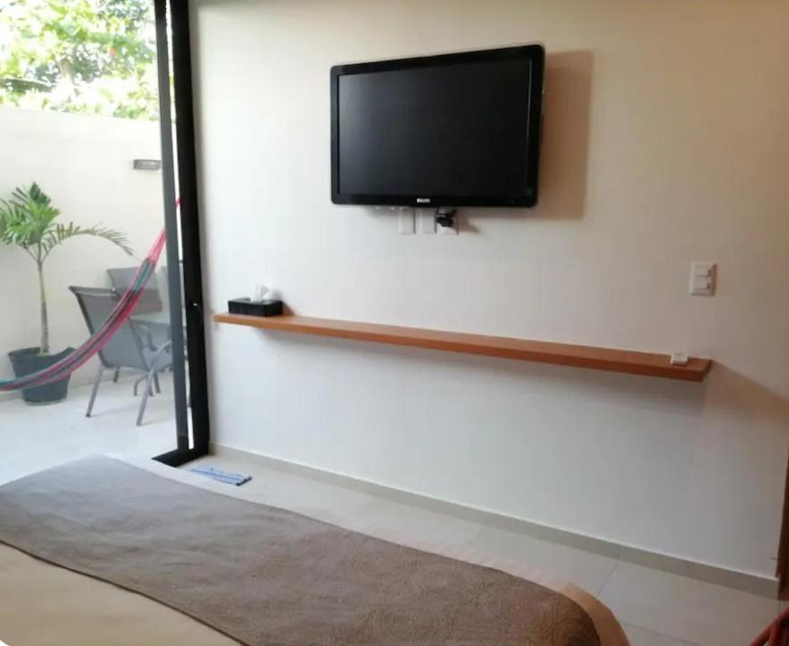 Modern 1 Bedroom Suite By Beach Great Location! 푸에르토 모렐로스 외부 사진