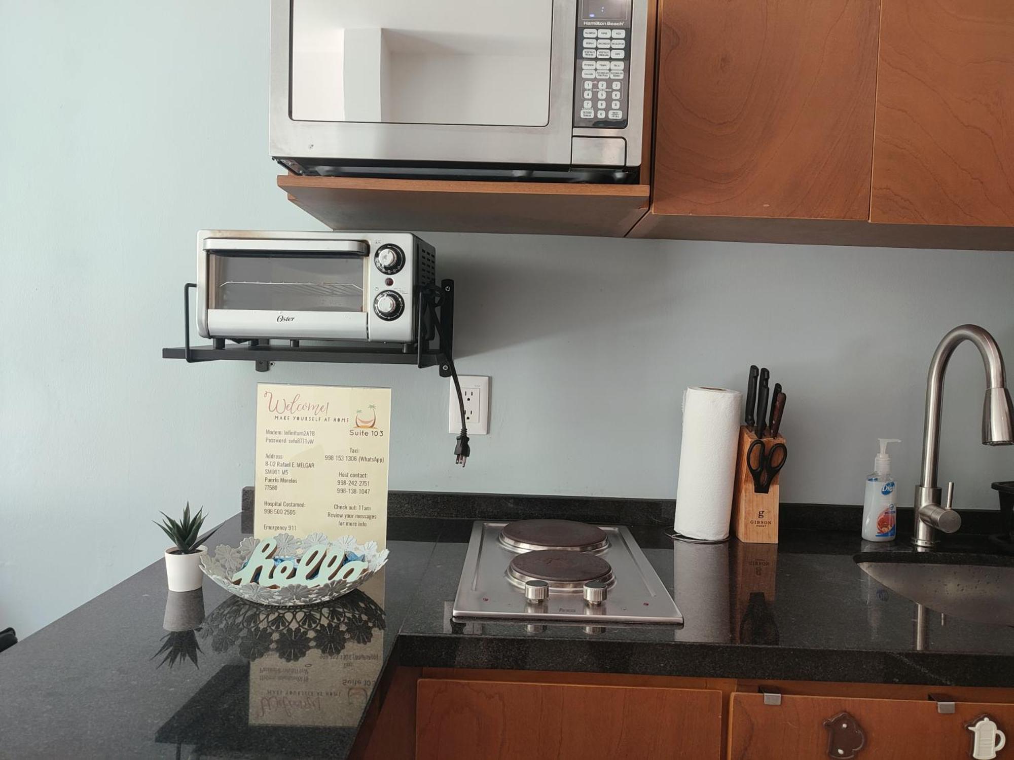 Modern 1 Bedroom Suite By Beach Great Location! 푸에르토 모렐로스 외부 사진